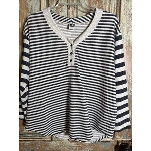 In LA Women’s M Black & Gray Striped 100% Cotton Long Sleeve Shirt